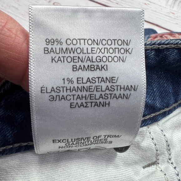 👖|•SILVER JEANS•| Mazy Slim Crop Floral Embroidered Jeans Size 20/L25👖 - Picture 8 of 10